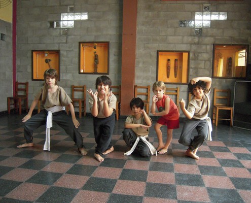 Kung-Fu-Chicos-(1)
